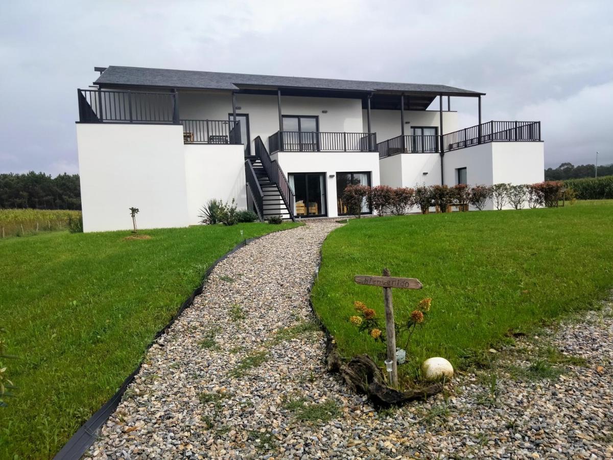 بيت شباب Anam Cara House Serantes  المظهر الخارجي الصورة